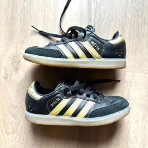 Adidas Samba Kids Black and Gold Messi Sneakers - Size 13.5 boys - Like New!